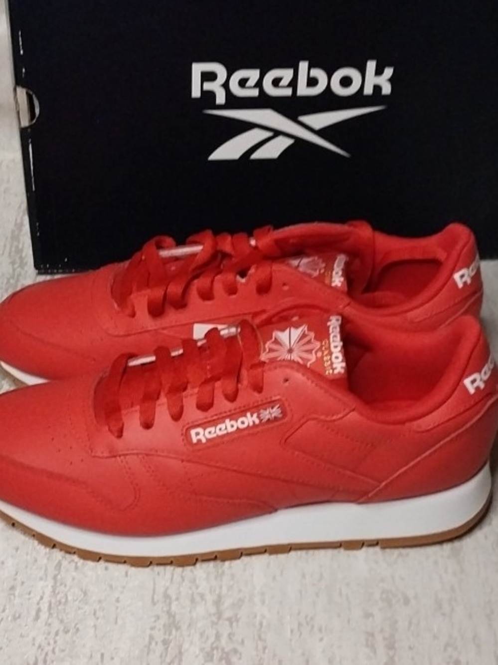 Reebok Classic Red Leather Men’s Sneakers Sz 10